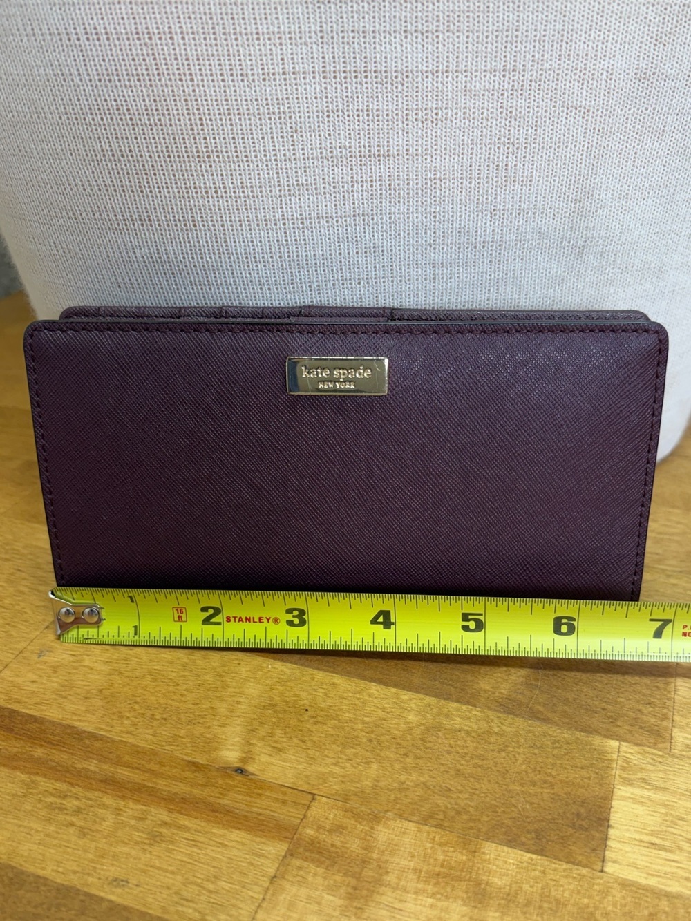 Kate Spade New York Plum Saffiano Leather Continental Wallet Gold Tone Zip - Picture 8 of 8